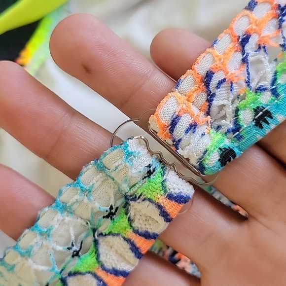 Fluorescent Sexy Monokini - Picture 5 of 6